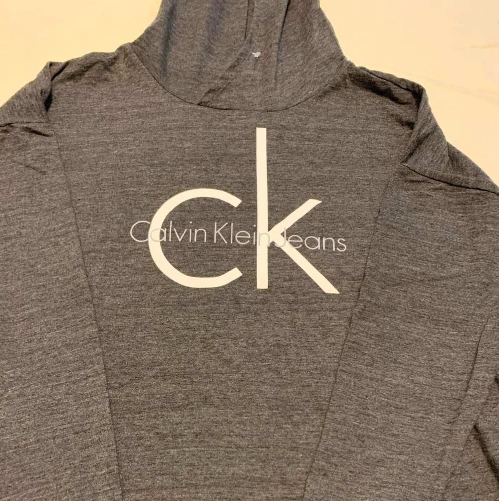 CK Hooded top